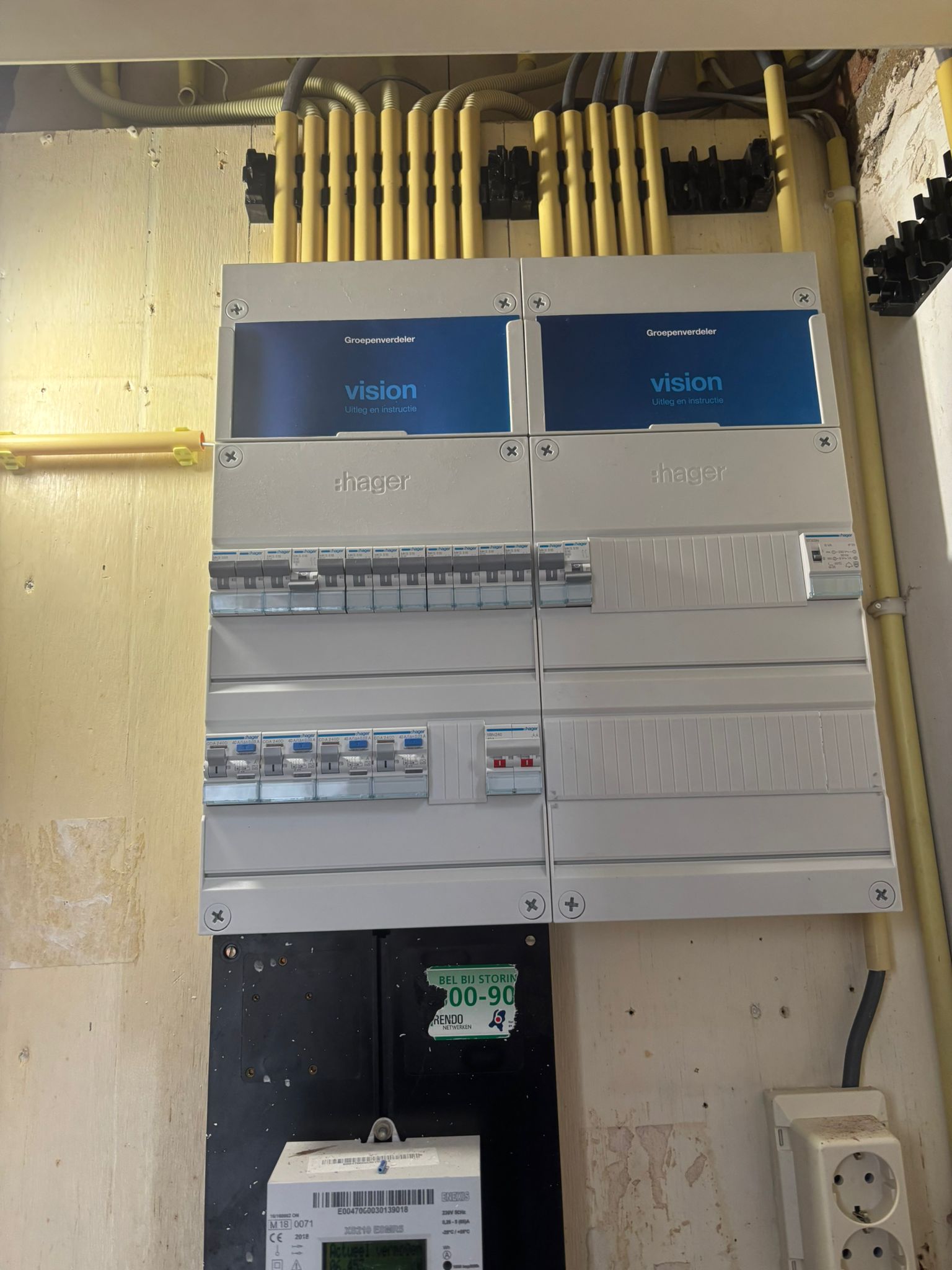 Dubbele Hager groepenverdeler installatie
