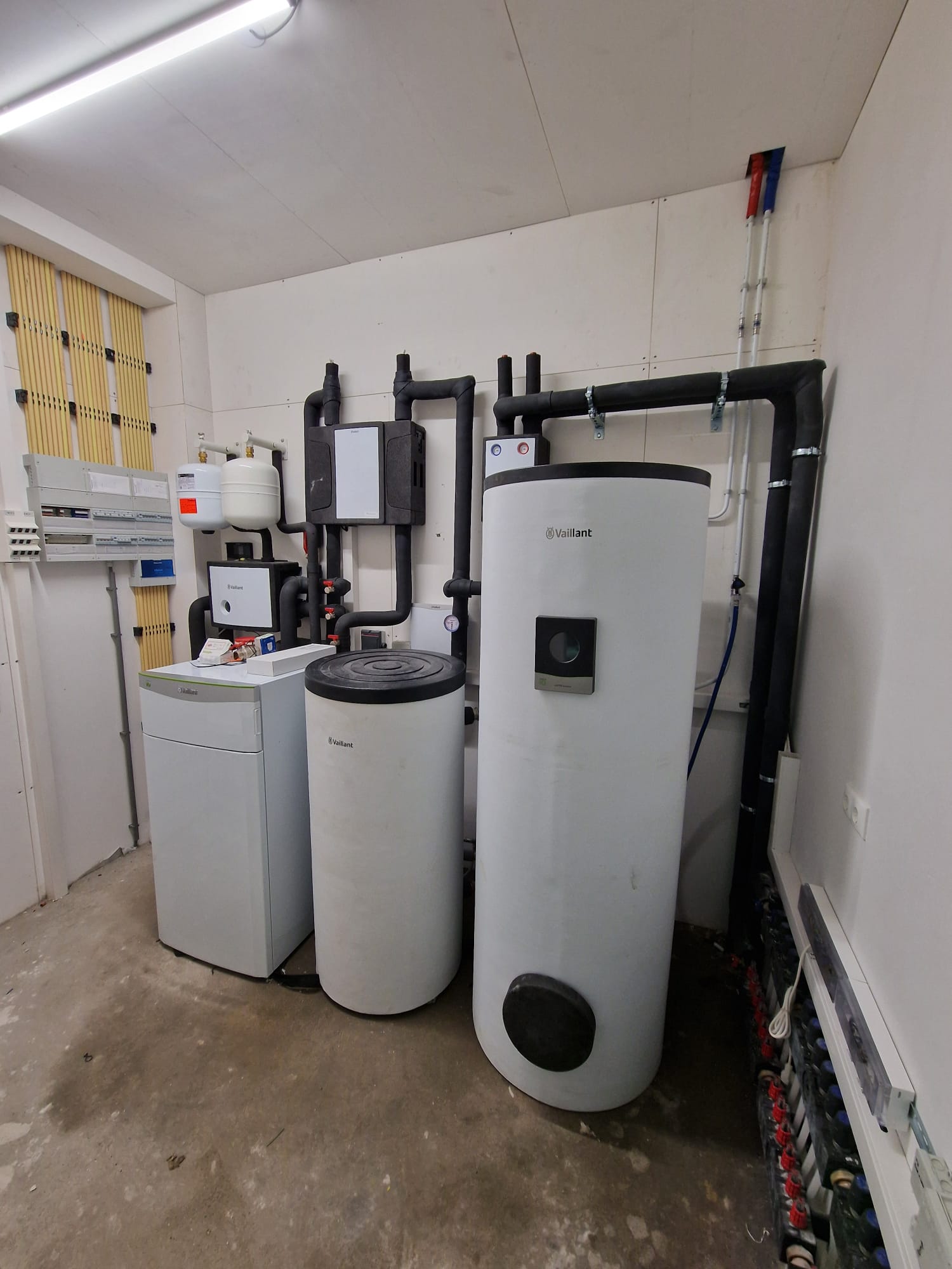 Warmtepomp installatie binnen
